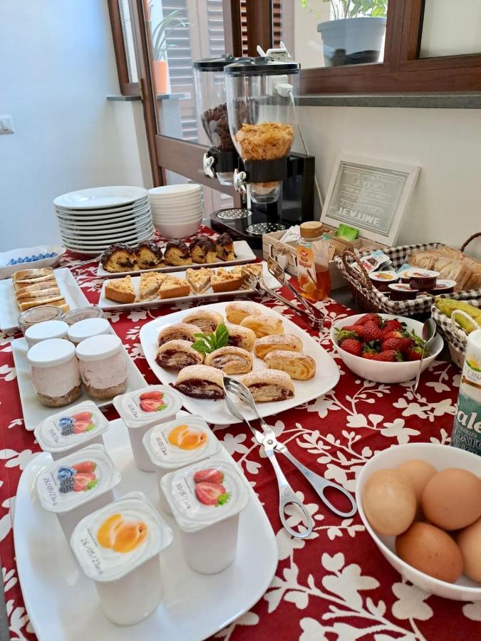 La Vie Fuille Bed And Breakfast Riposto Eksteriør bilde
